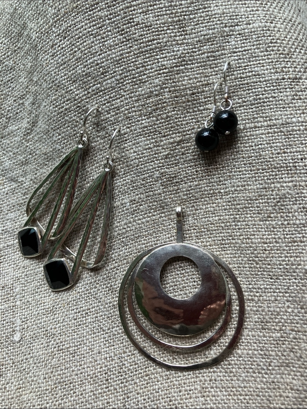 Silpada Sterling Silver Earrings/Black Bead .925 Earrings/Circle .925 Pendant